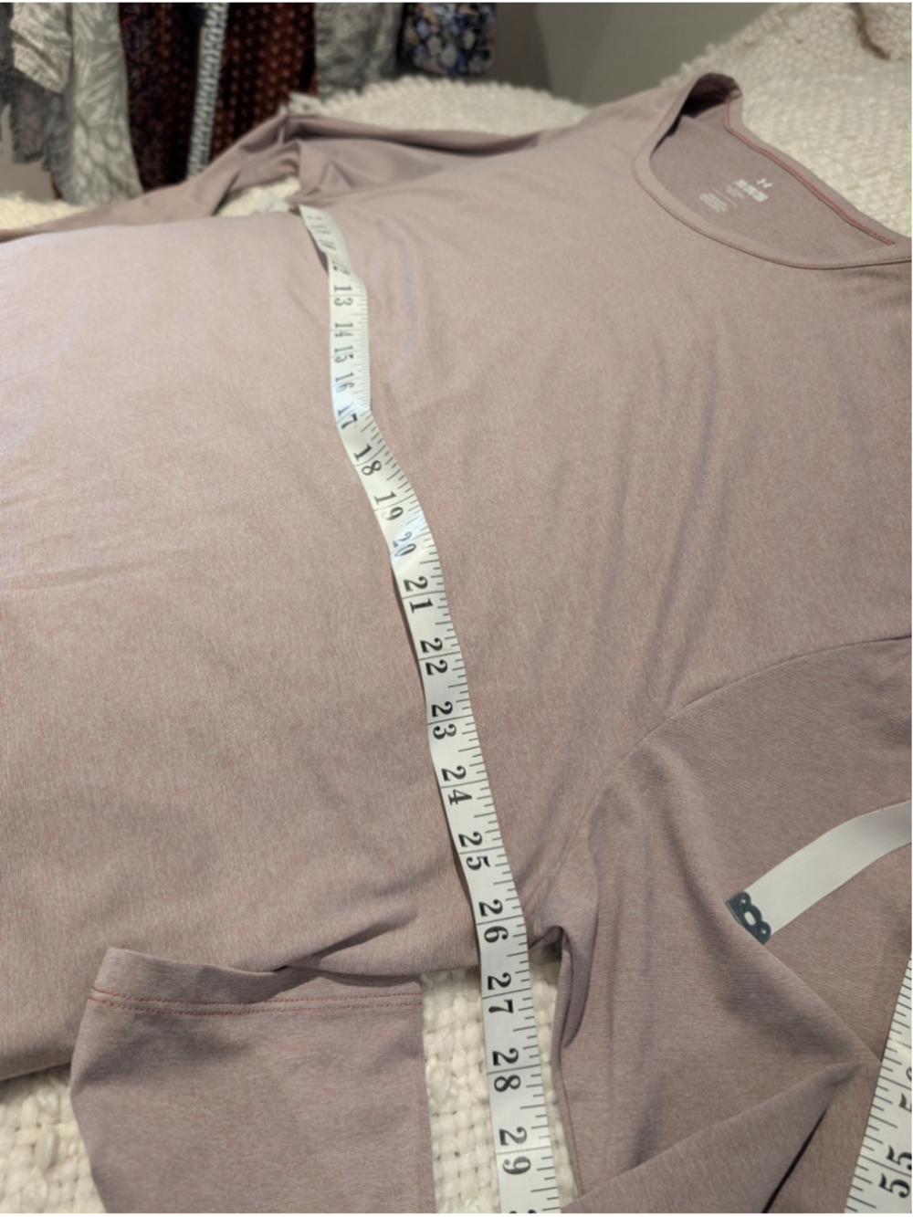 704 - Under Armour 2XL Mauve Long Sleeve Athletic Top - Picture 5 of 8